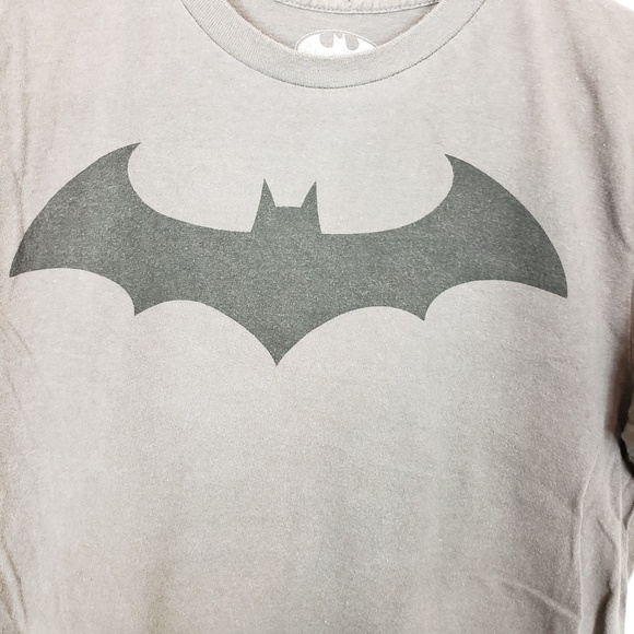 Batman Chest Logo DC Comics M Shirt - Picture 1 of 3